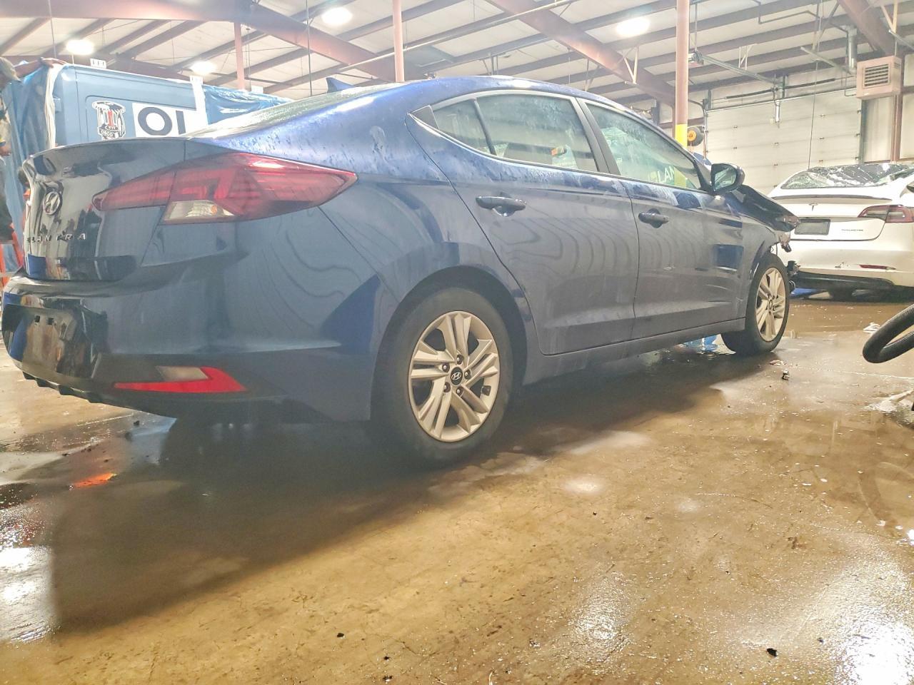 2020 Hyundai Elantra Value Edition - Фото 3