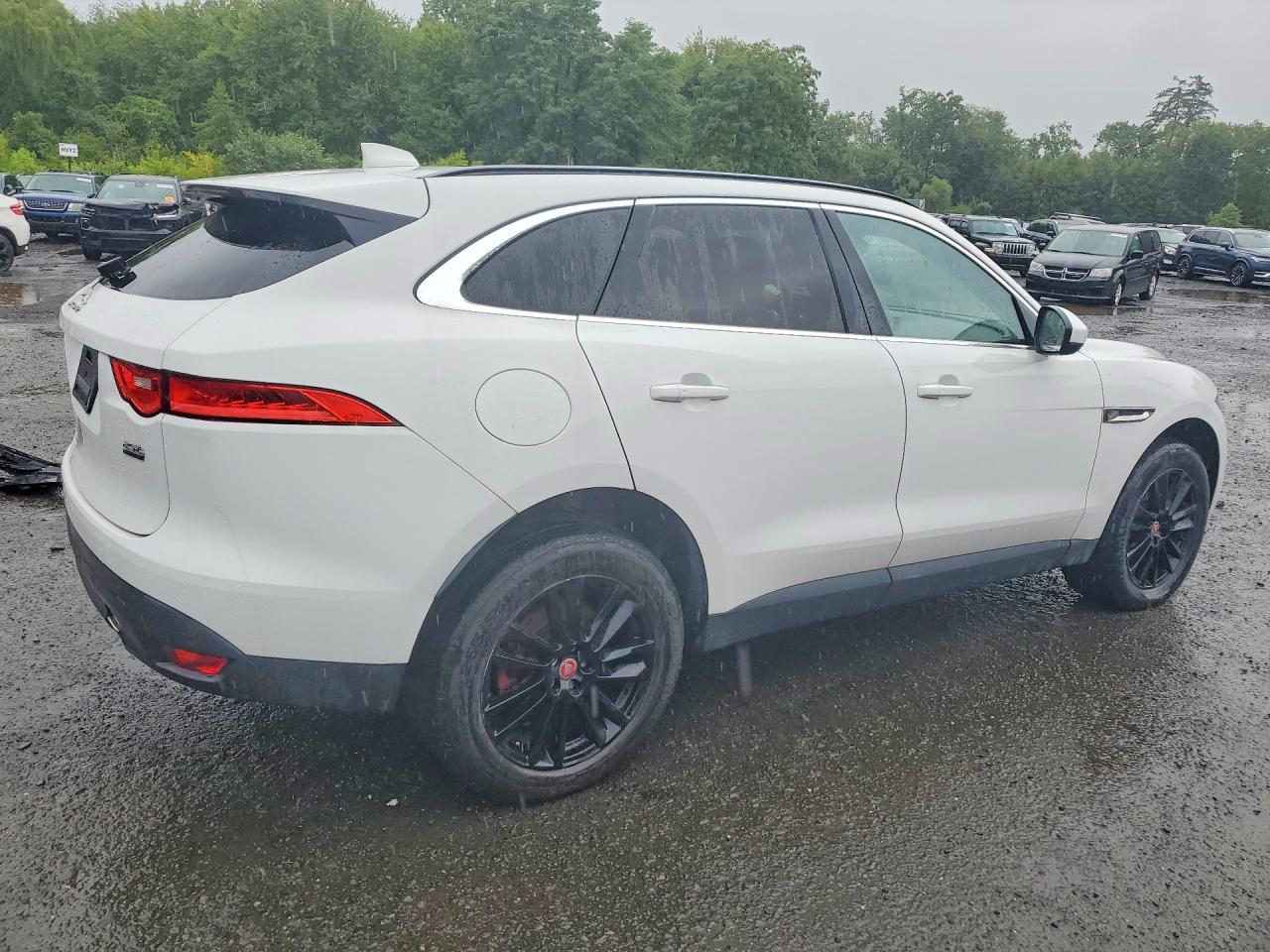 2018 Jaguar F-Pace Prestige - Фото 3