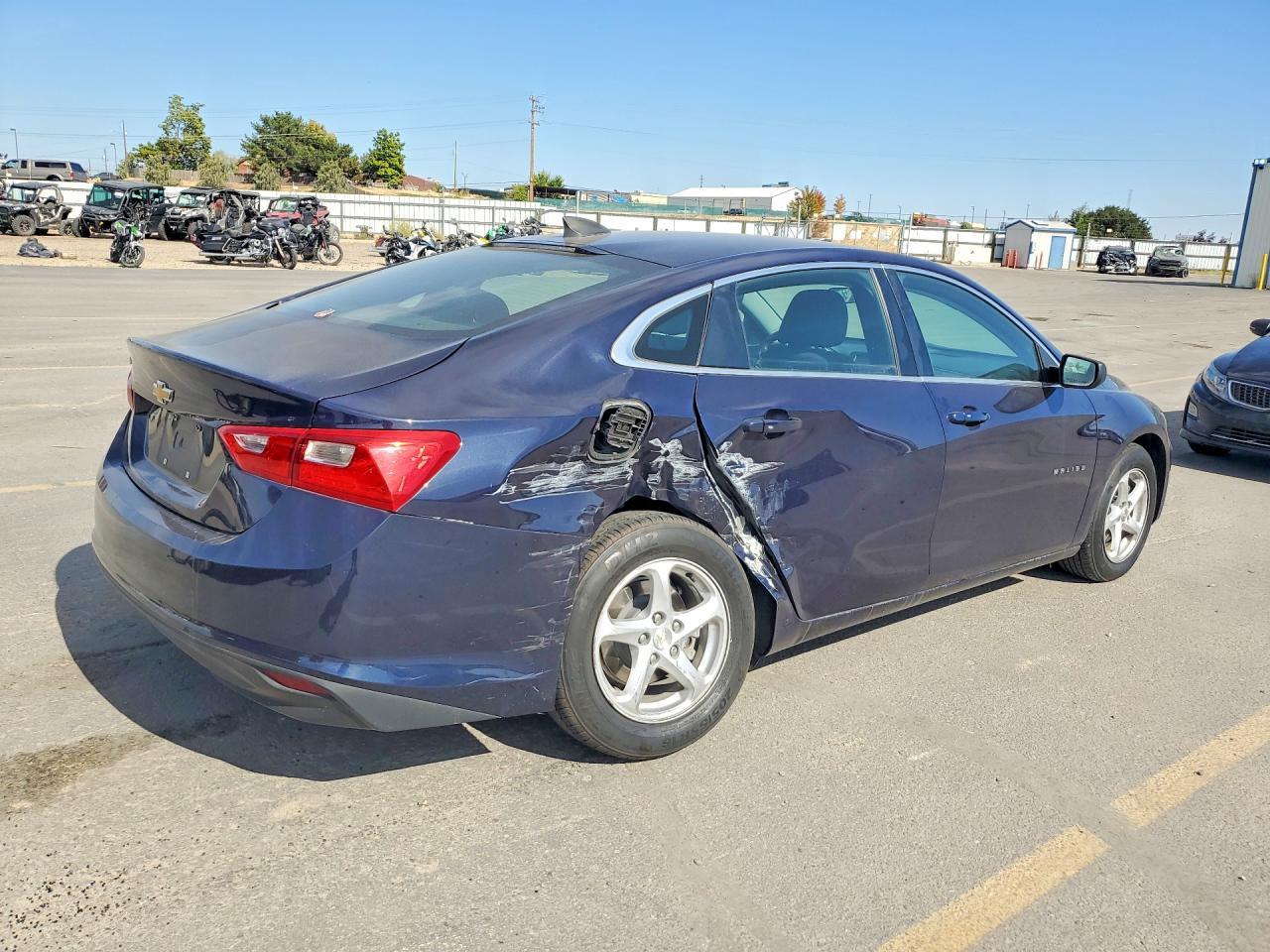 2017 Chevrolet Malibu Ls - Фото 3