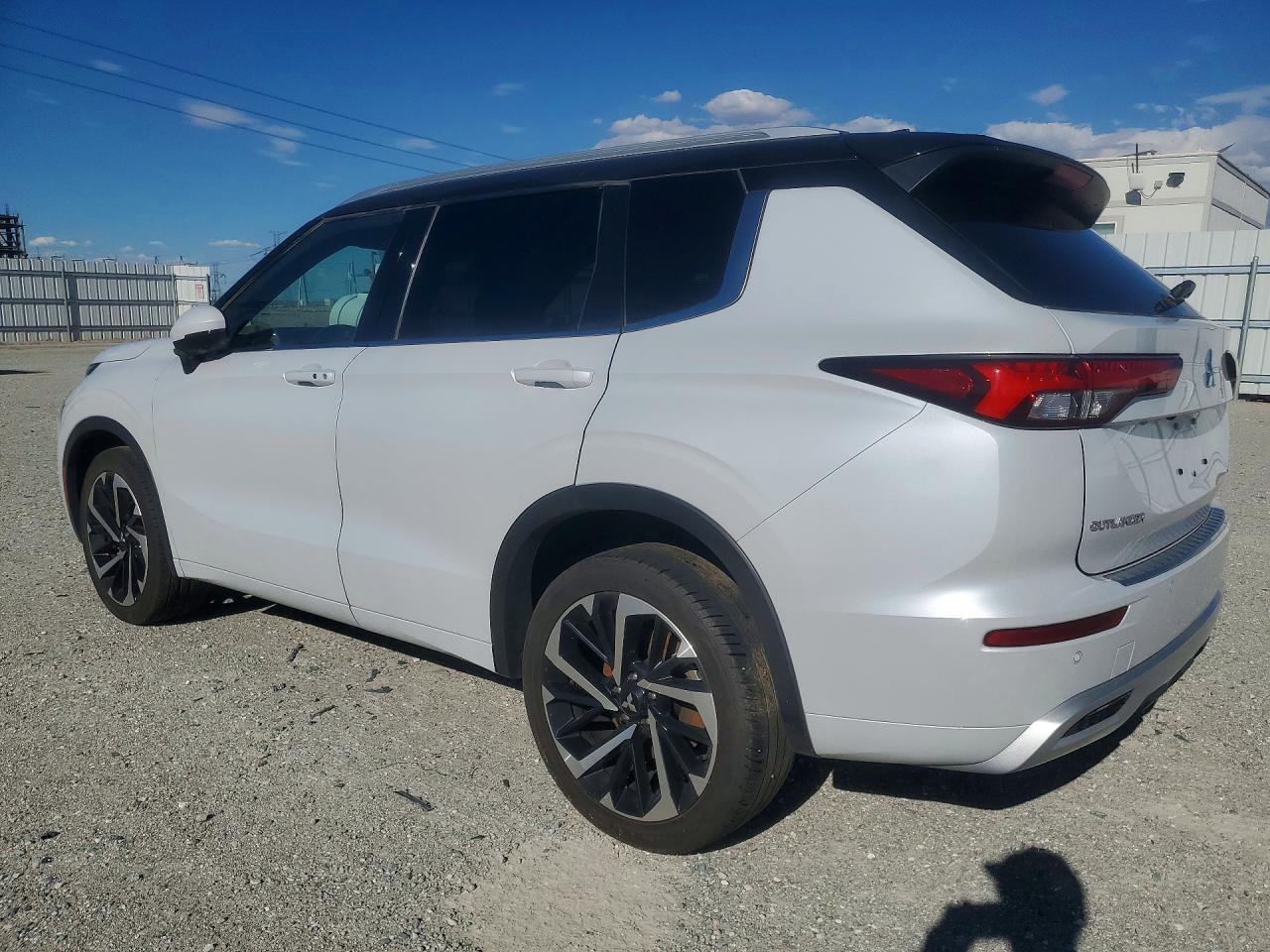 2024 Mitsubishi Outlander Sel - Фото 2