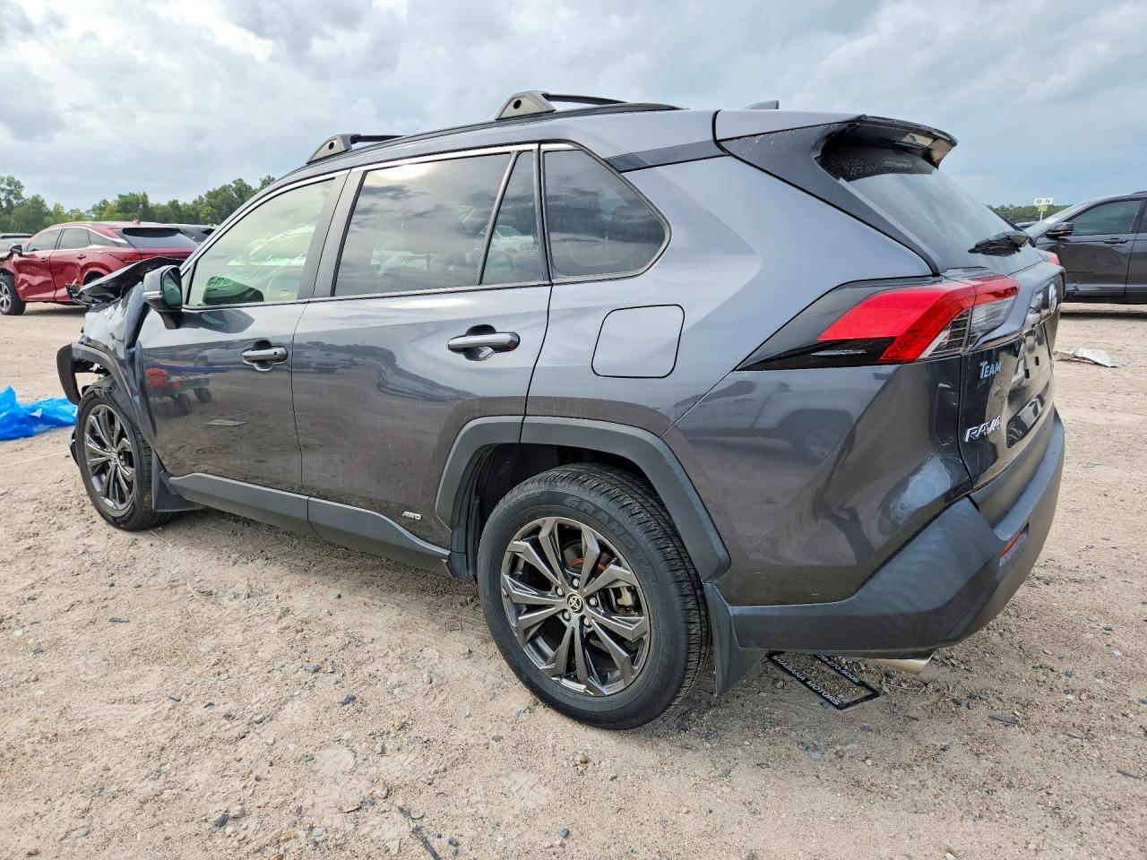 2023 Toyota Rav4 Xle Premium - Фото 2