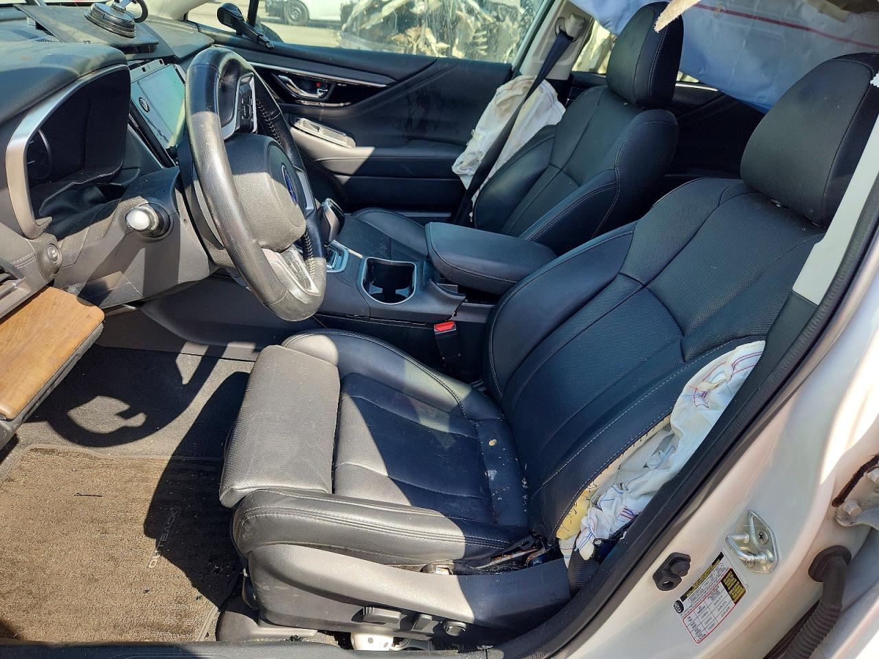 2022 Subaru Outback Limited - Image 7