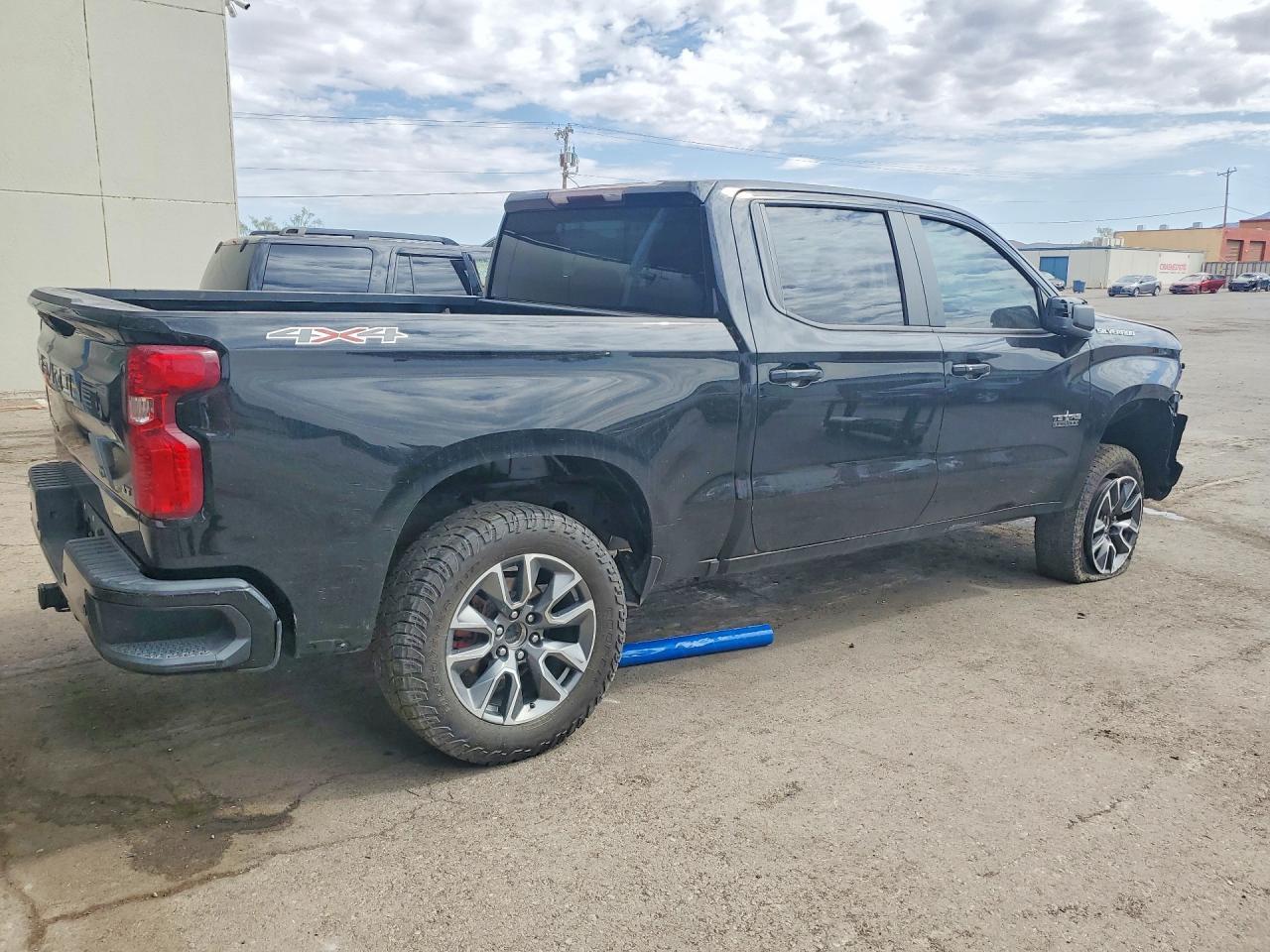 2022 Chevrolet 1500 - Image 3
