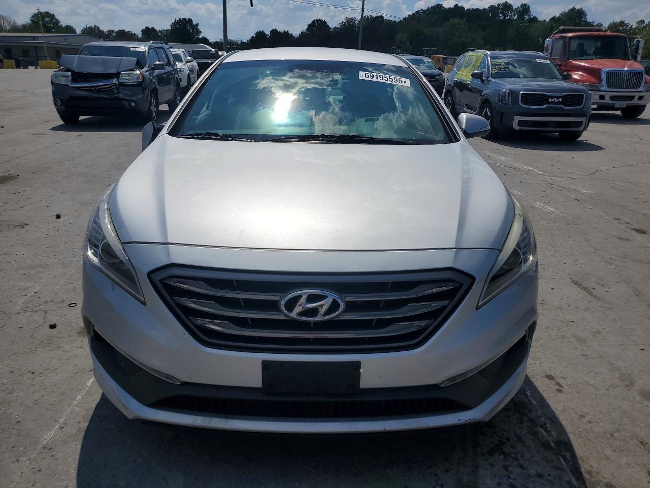 2017 Hyundai Sonata Sport 2.0T - Image 5