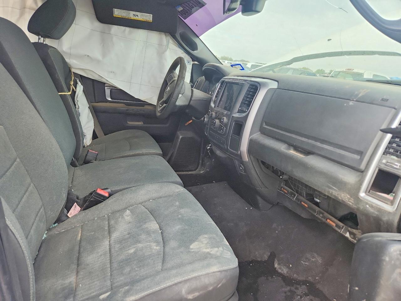 2022 Ram 1500 Classic Slt - Image 7