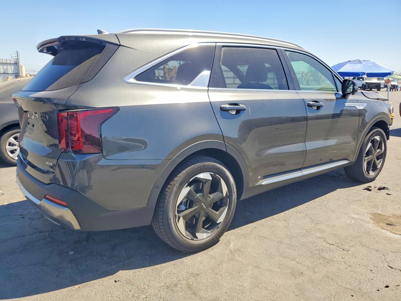 2025 Kia Sorento Sxp - Фото 3