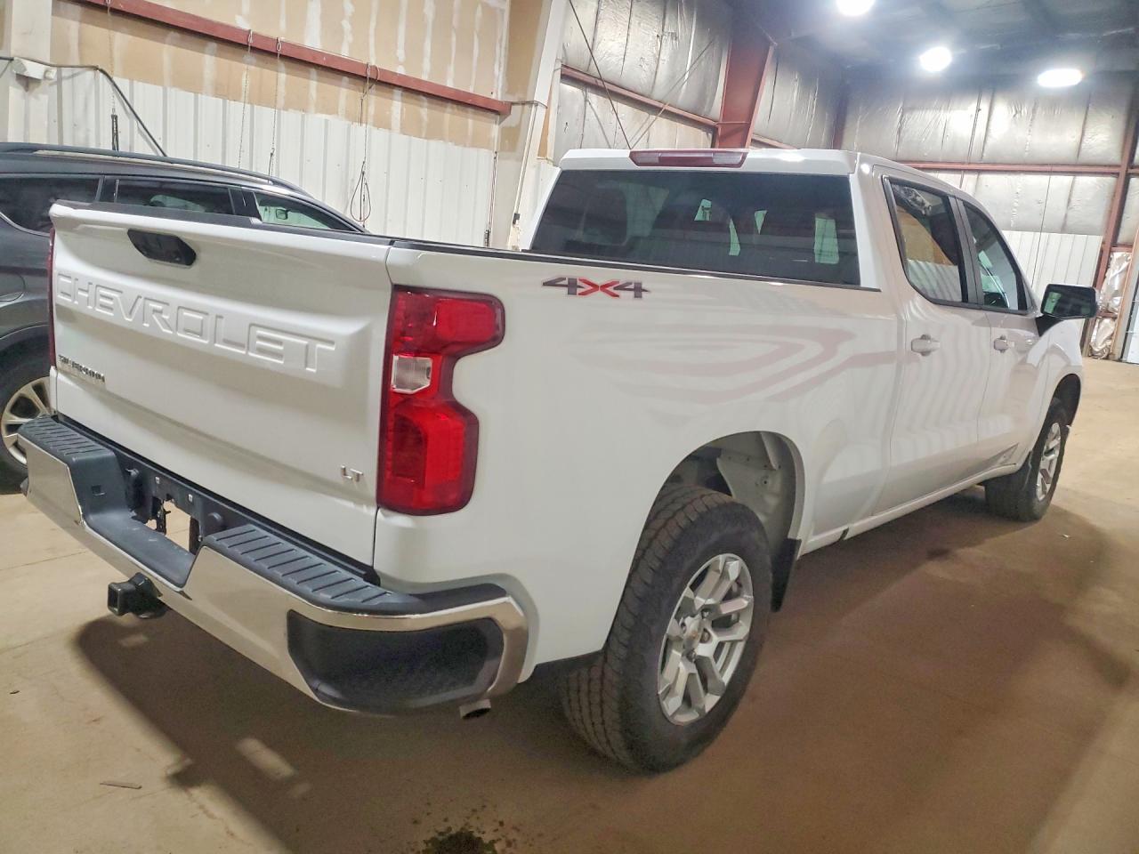 2023 Chevrolet Silverado K1500 Lt - Фото 3