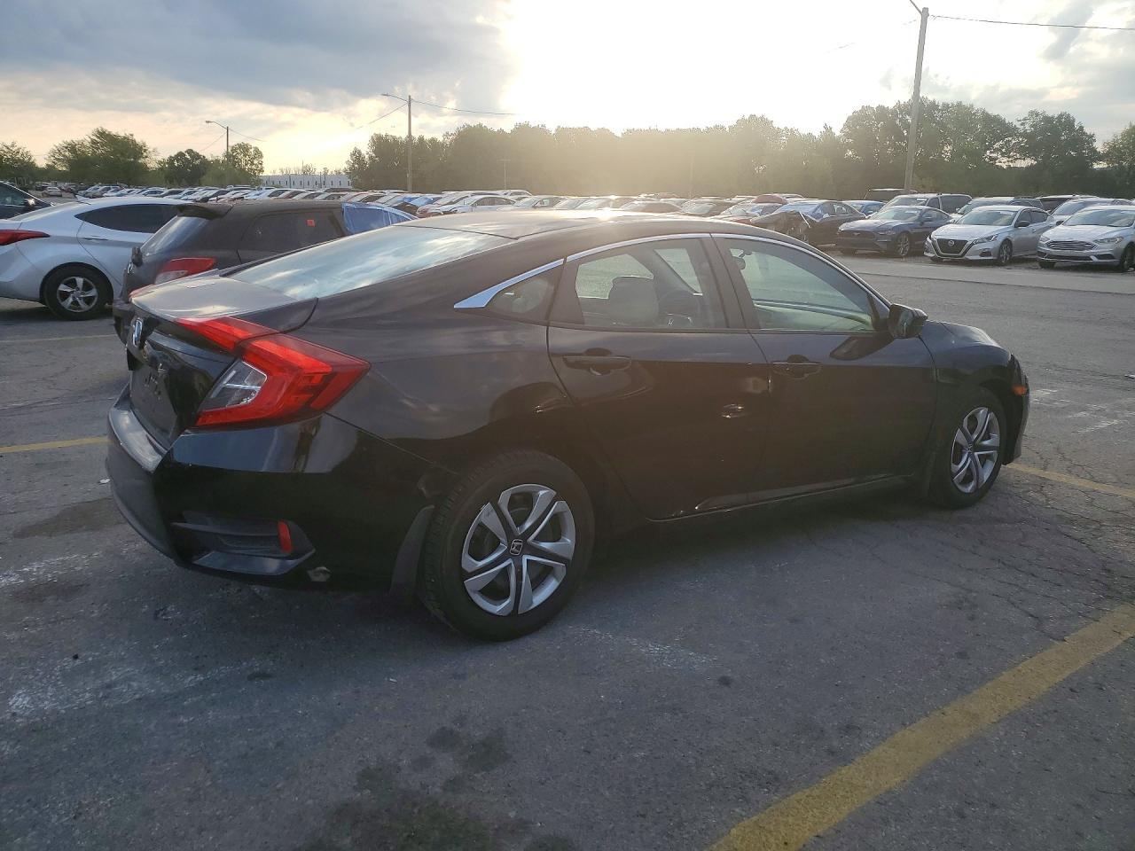 2016 Honda Civic Lx - Фото 3
