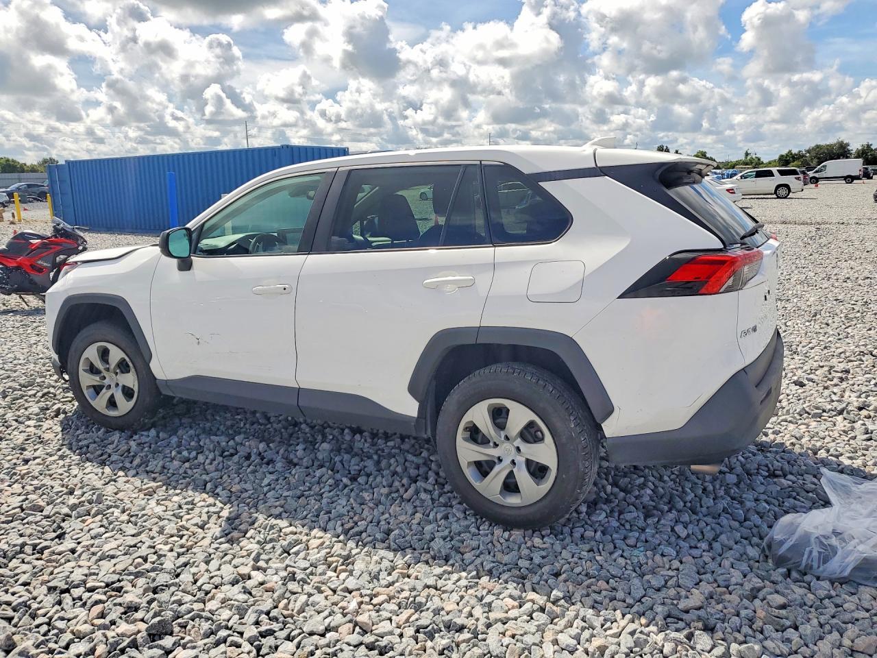 2022 Toyota Rav4 Le - Фото 2