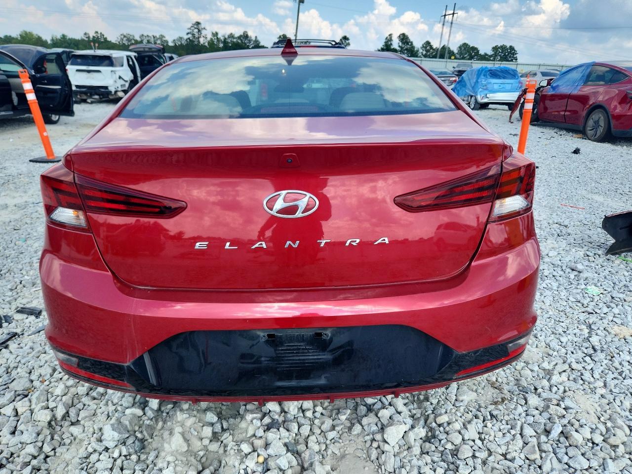 2020 Hyundai Elantra Sel - Фото 6
