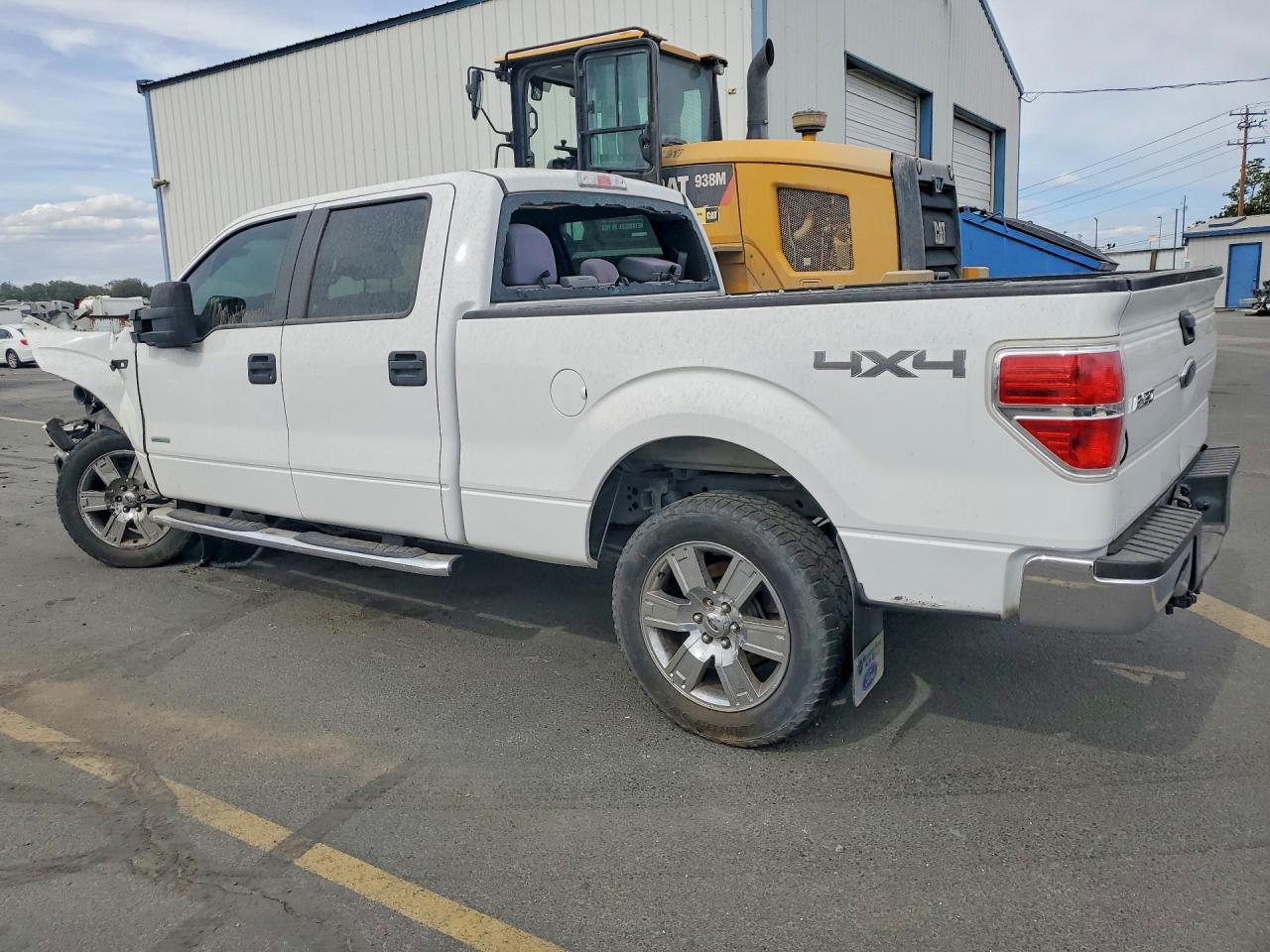 2014 Ford F150 Supercrew - Фото 2