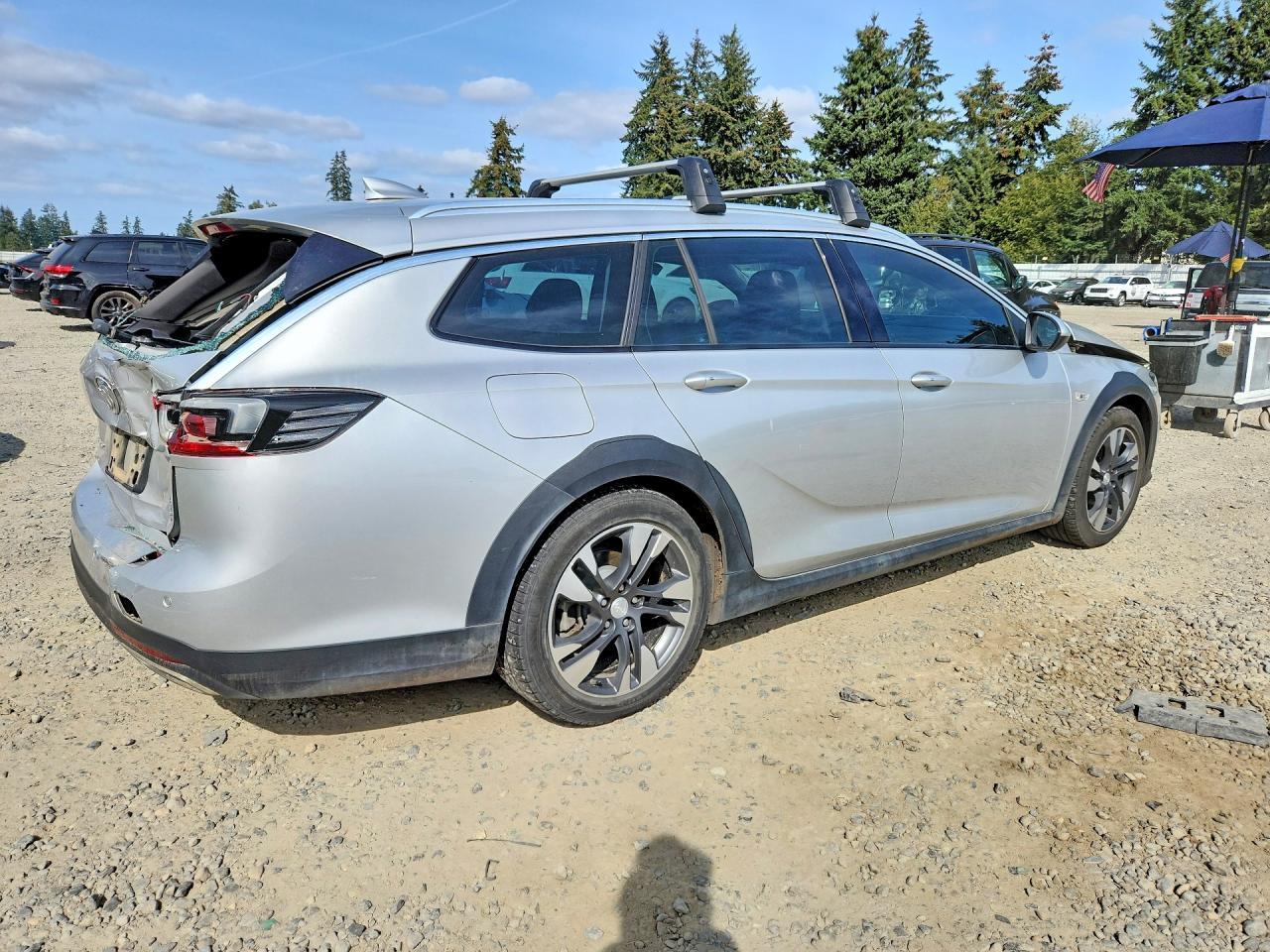 2018 Buick Regal Tourx Preferred - Image 3