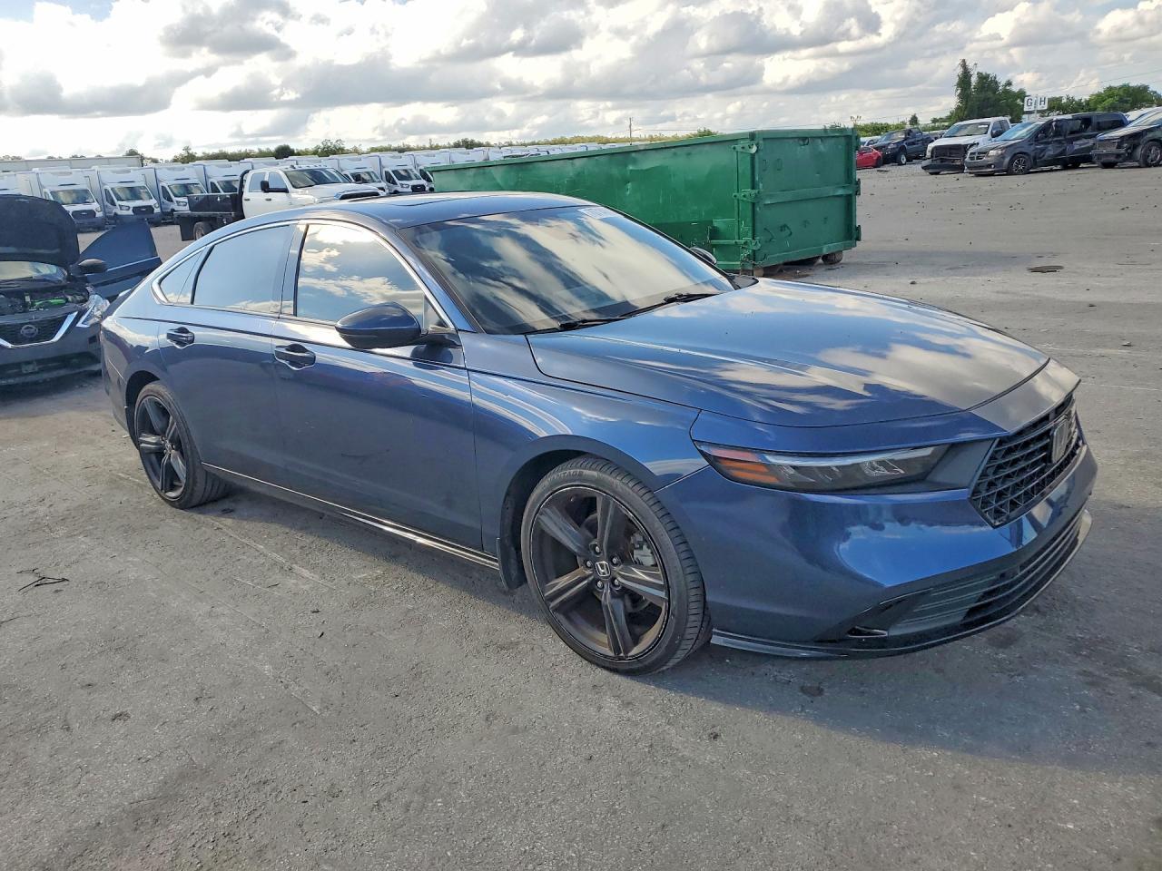 2024 Honda Accord Hybrid Exl - Image 4