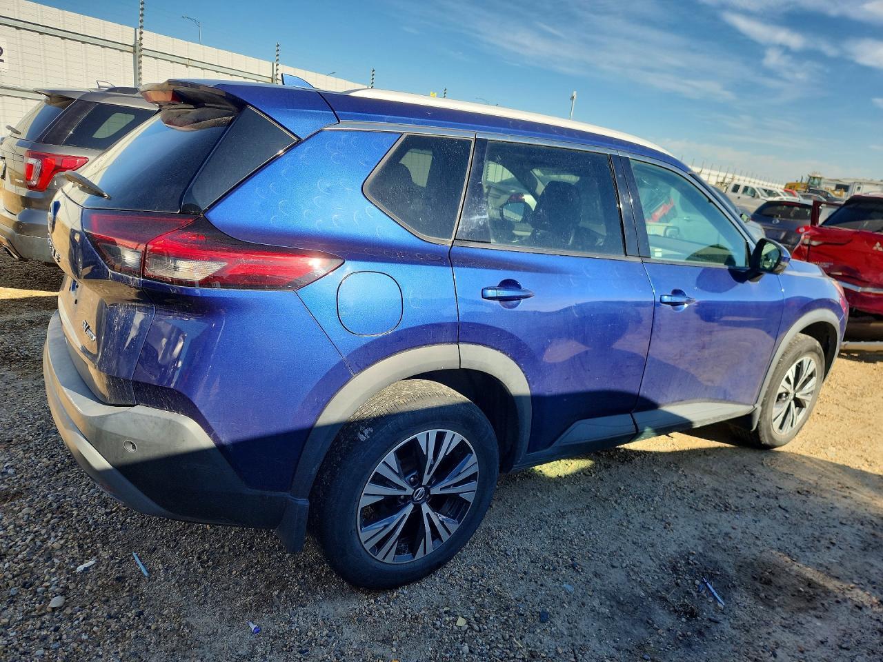 2021 Nissan Rogue Sv - Image 3