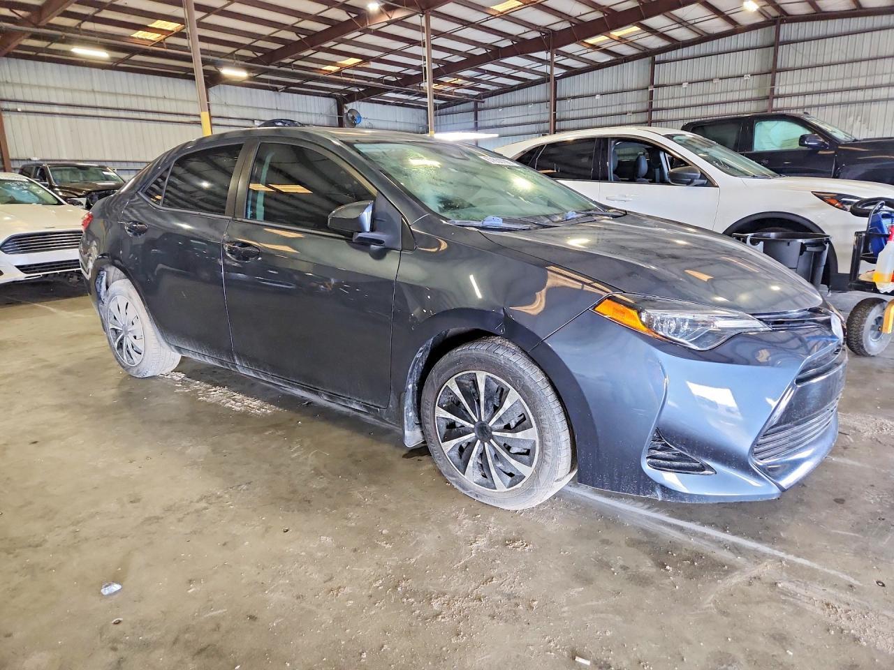 2017 Toyota Corolla Le - Фото 4