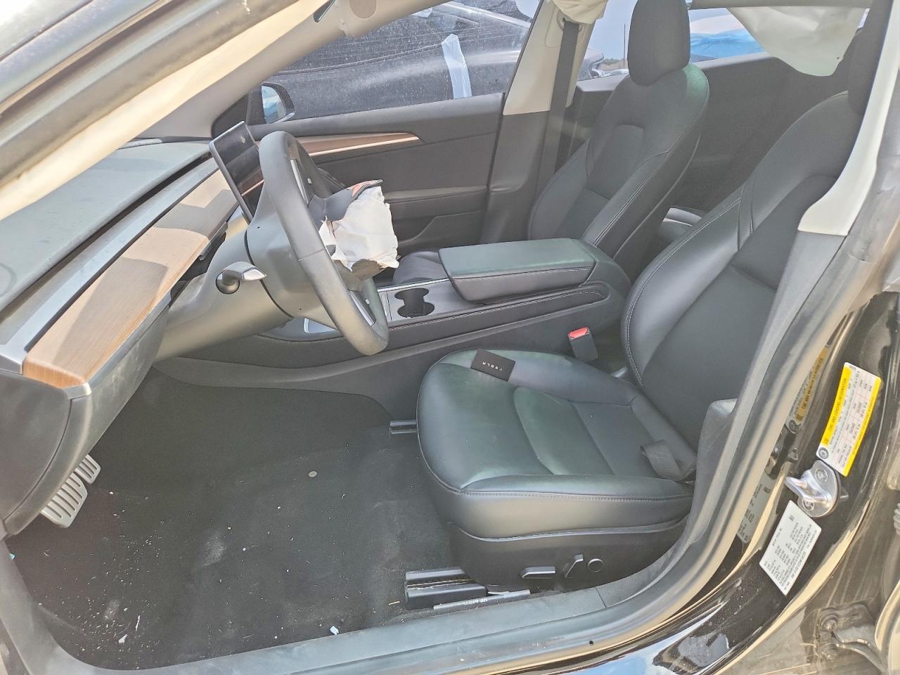 2022 Tesla Model 3 - Image 7