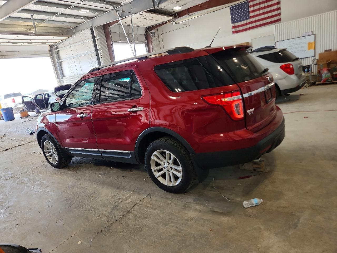 2014 Ford Explorer Xlt - Фото 2