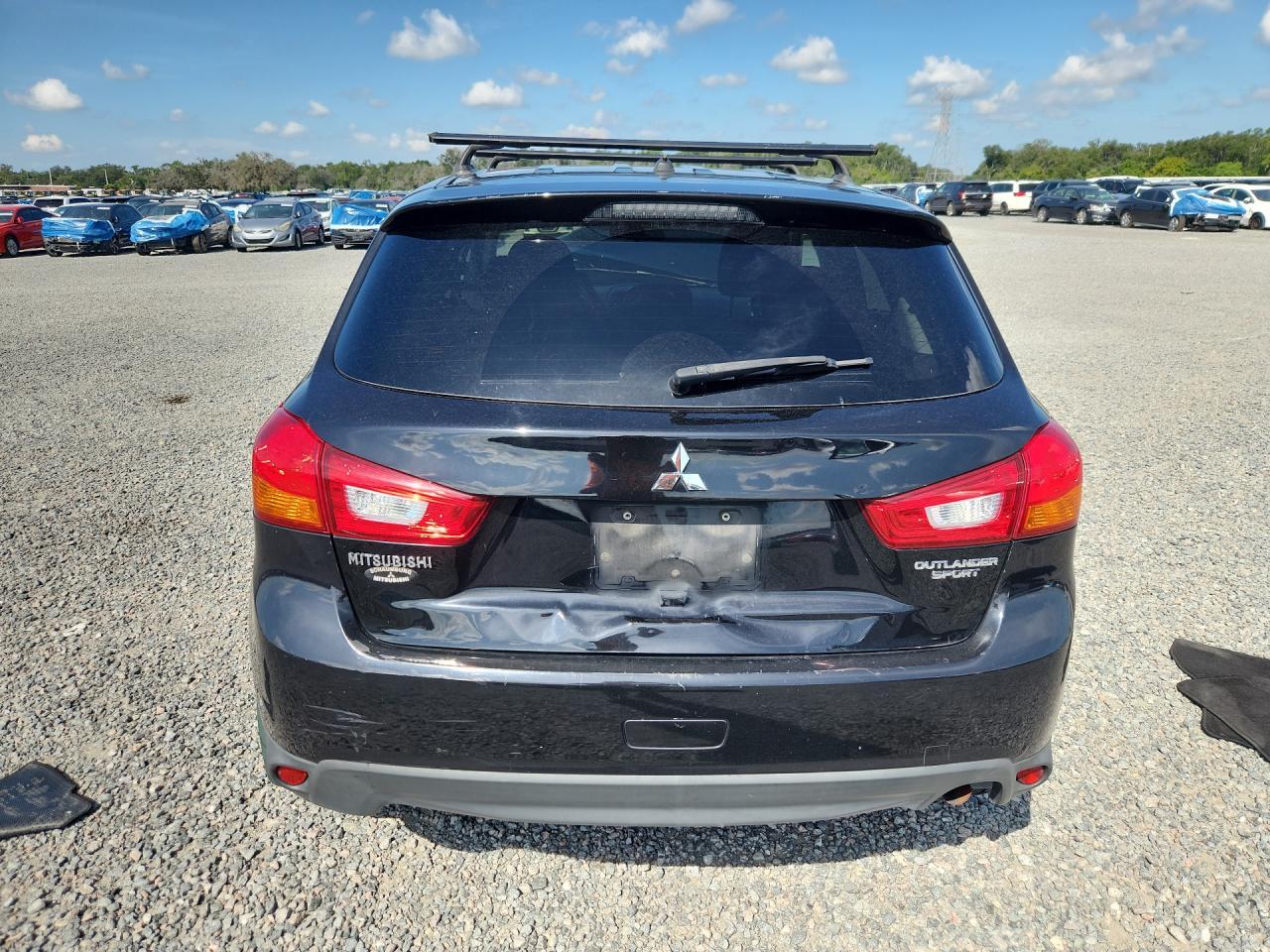 2015 Mitsubishi Outlander Sport Es - Image 6