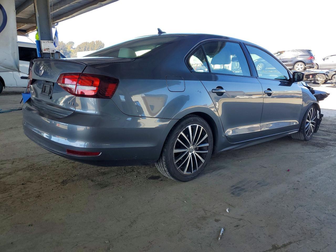 2016 Volkswagen Jetta Sport - Фото 3