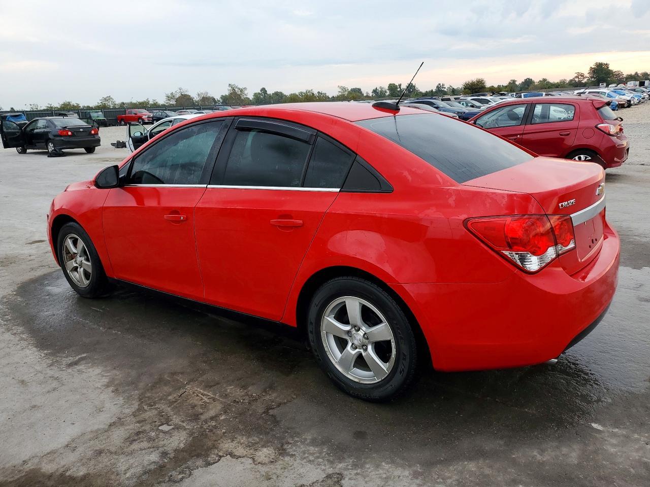 2016 Chevrolet Cruze Limited Lt - Image 2