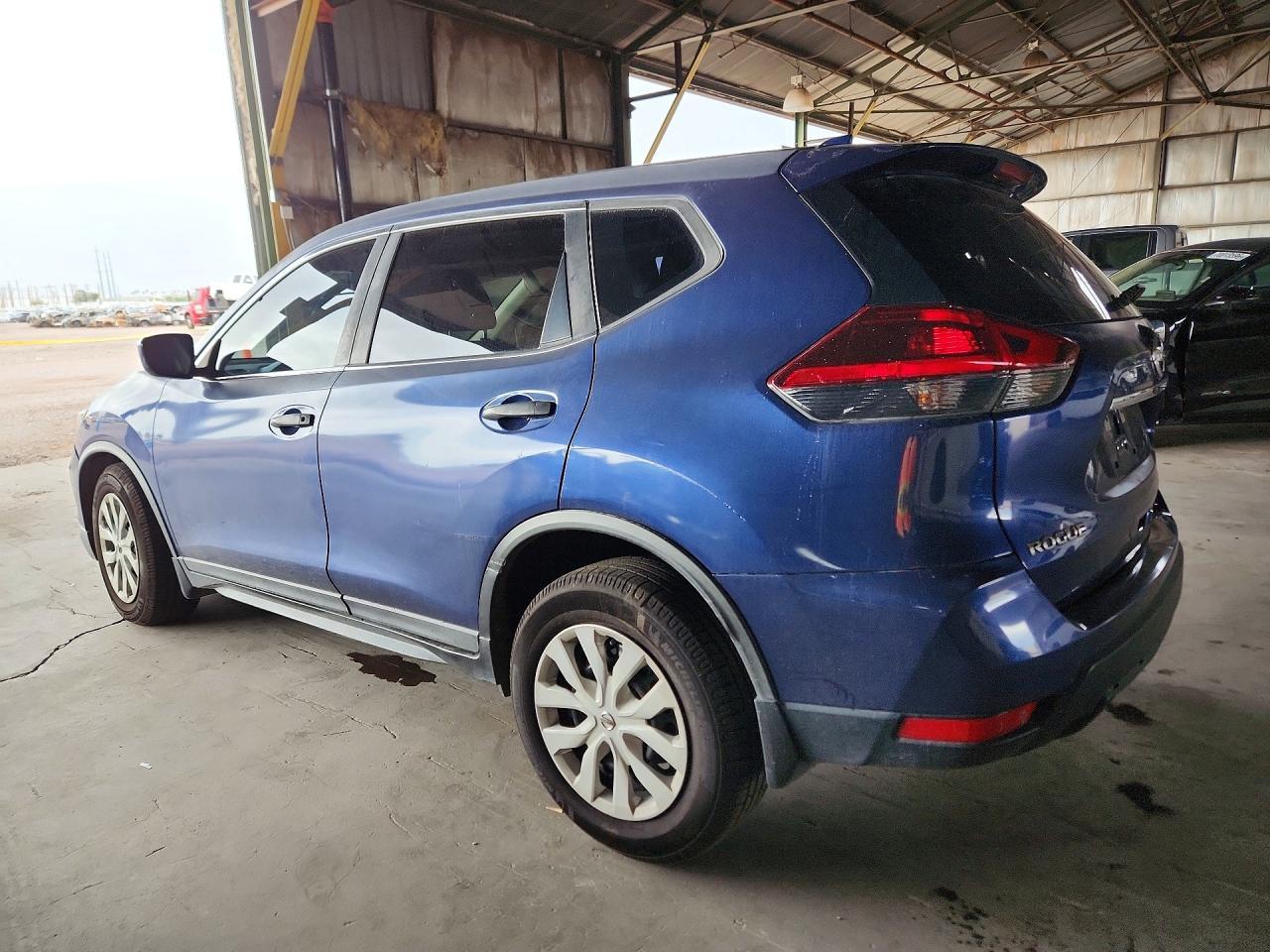 2019 Nissan Rogue S - Фото 2