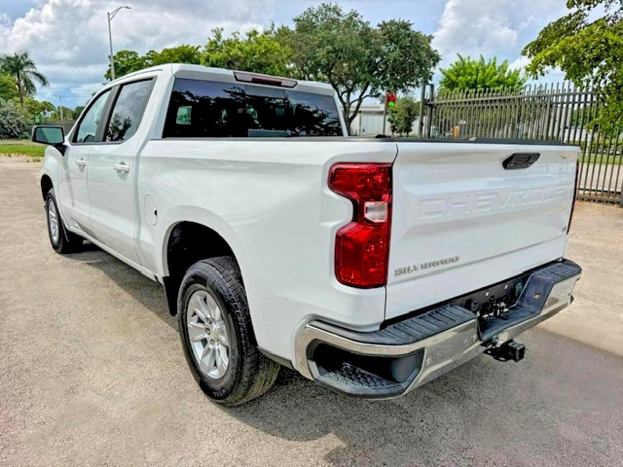 2020 Chevrolet Silverado C1500 Lt - Image 2