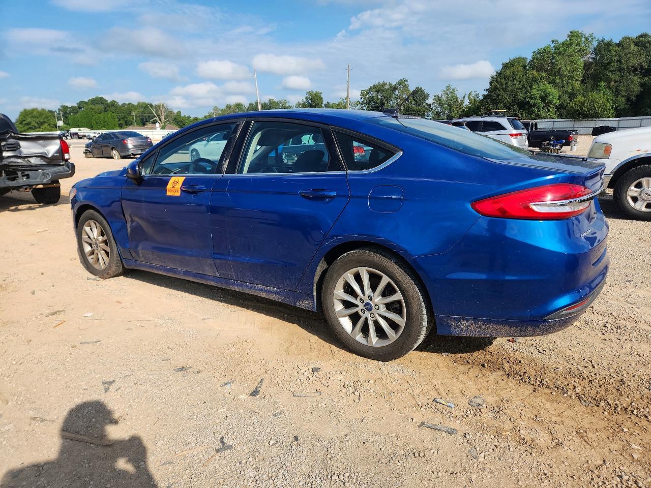 2017 Ford Fusion Se - Image 2