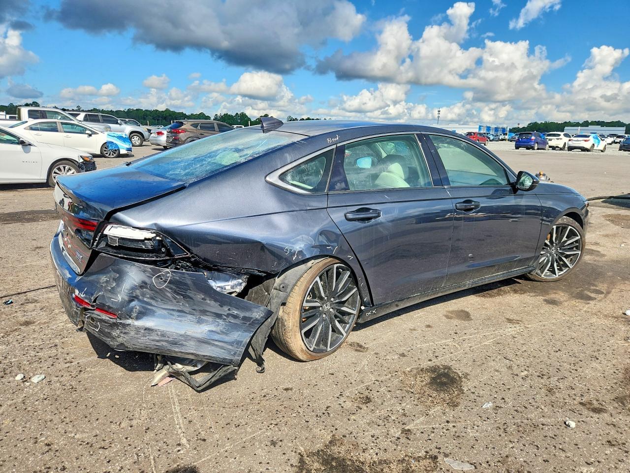 2023 Honda Accord Touring Hybrid - Фото 3