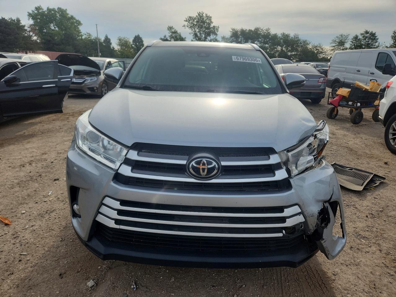 2019 Toyota Highlander Xle - Фото 5