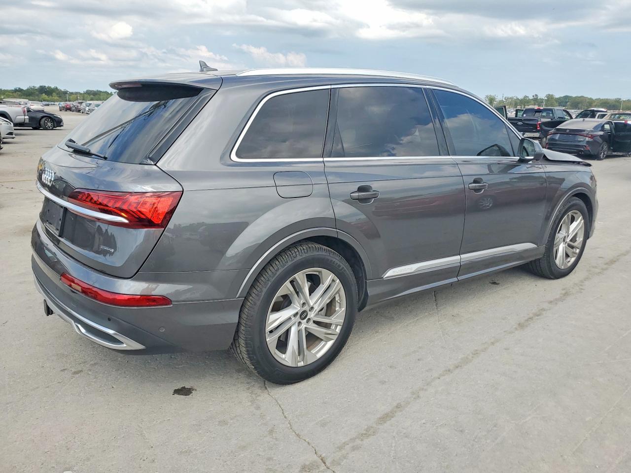 2022 Audi Q7 Prestige - Image 3