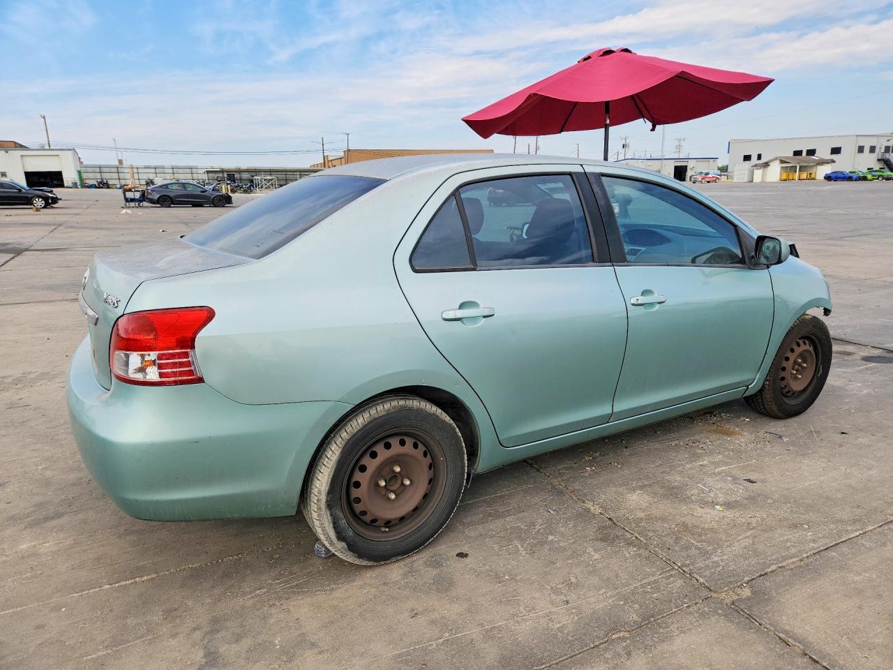 2009 Toyota Yaris Base - Фото 3