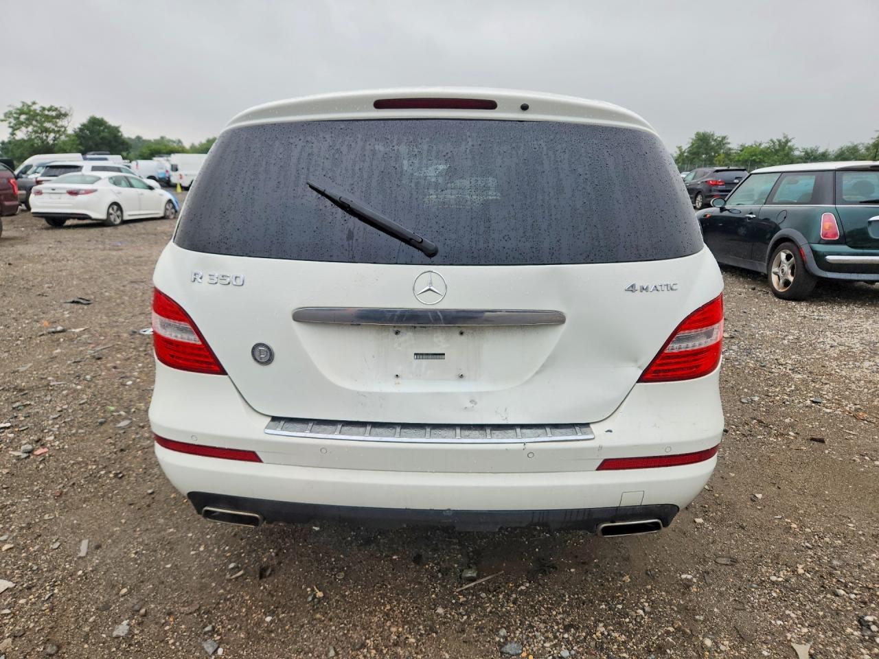 2011 Mercedes-Benz R 350 4Matic - Image 6