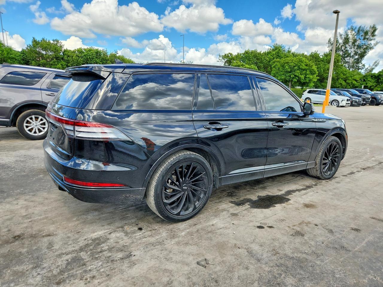 2023 Lincoln Aviator Reserve - Фото 3