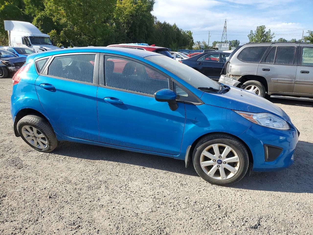 2012 Ford Fiesta Se - Фото 4