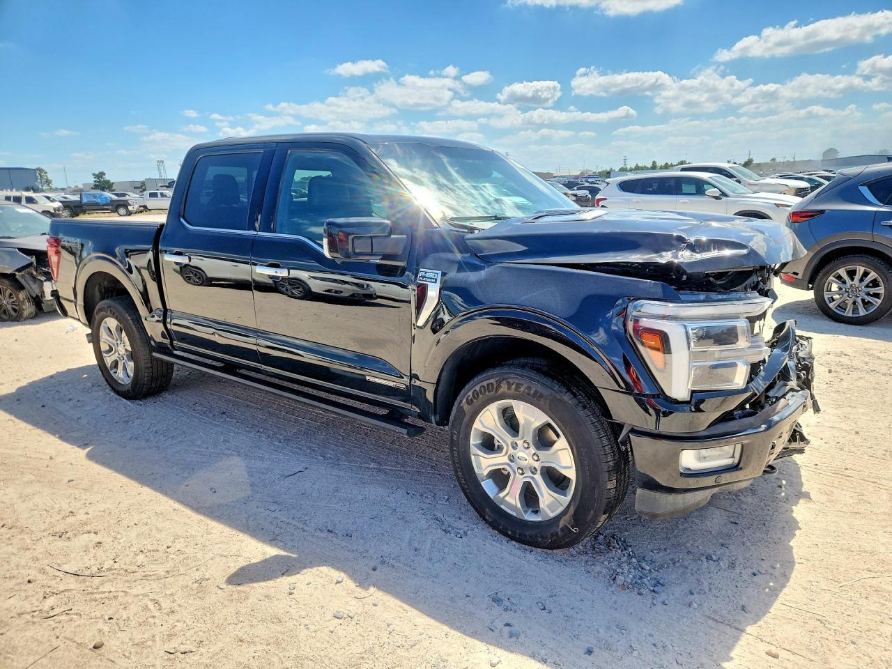 2026 Ford F150 Platinum - Image 4