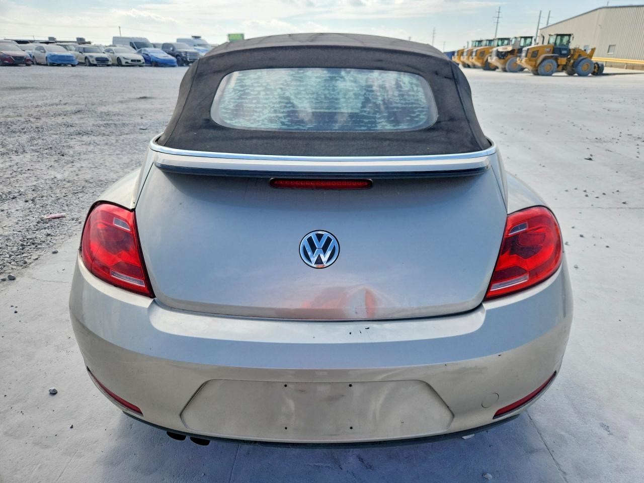 2015 Volkswagen Beetle 1.8T - Фото 6