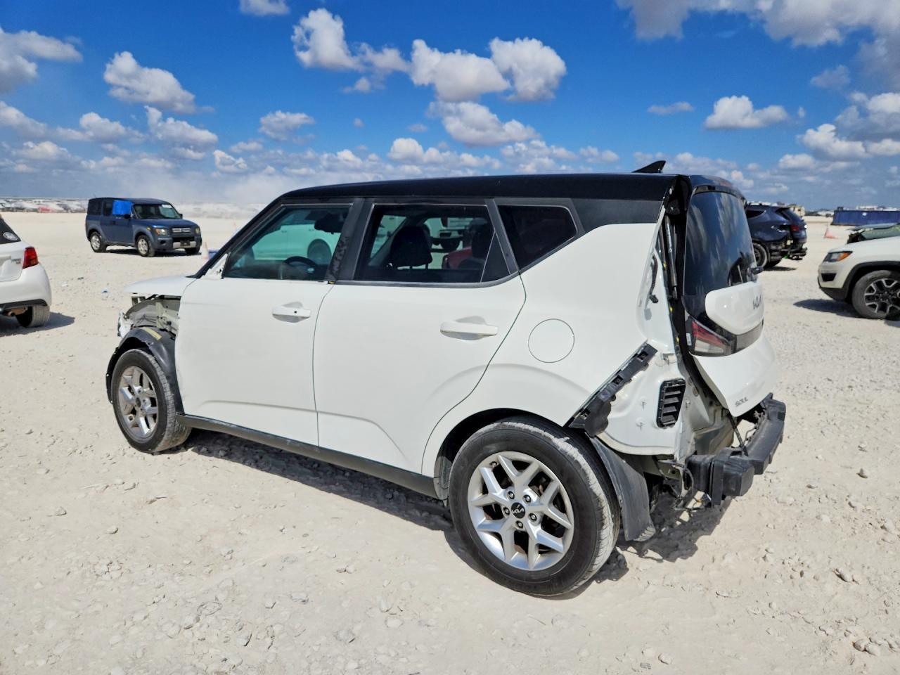 2023 Kia Soul S - Фото 2