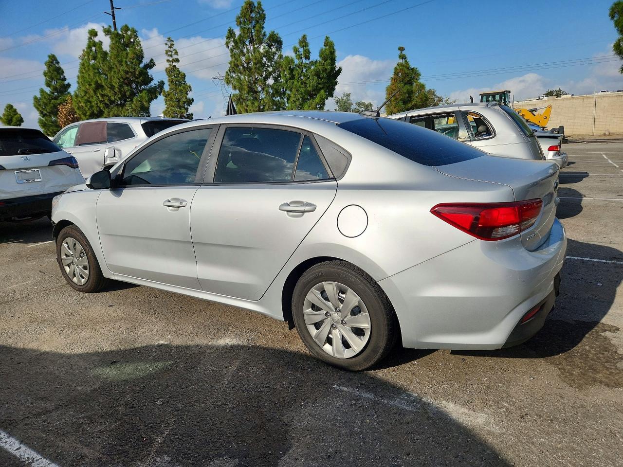 2020 Kia Rio S - Фото 2