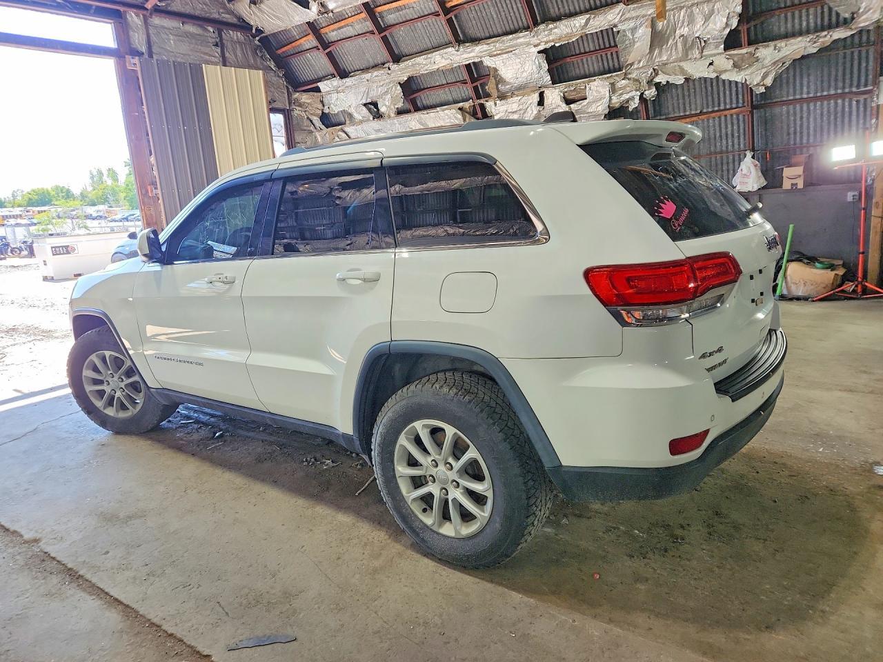 2016 Jeep Grand Cherokee Laredo - Image 2