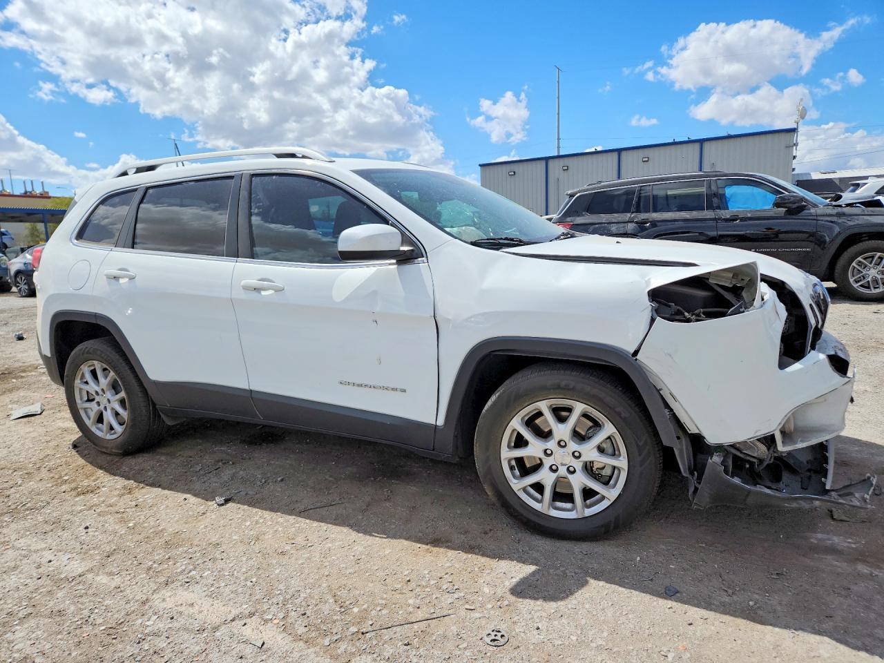 2017 Jeep Cherokee Latitude - Фото 4