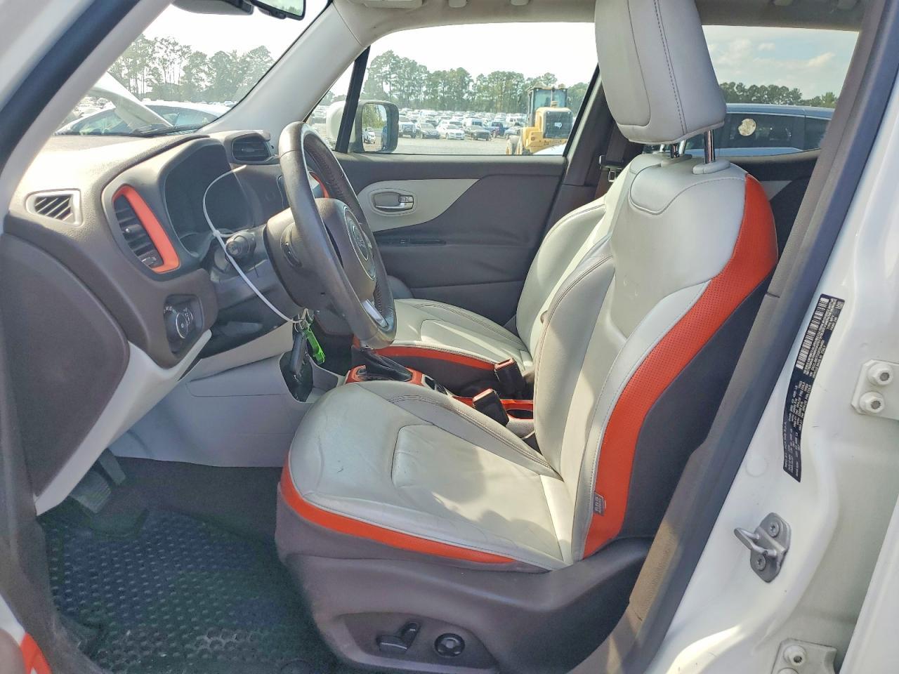 2016 Jeep Renegade Limited - Image 7