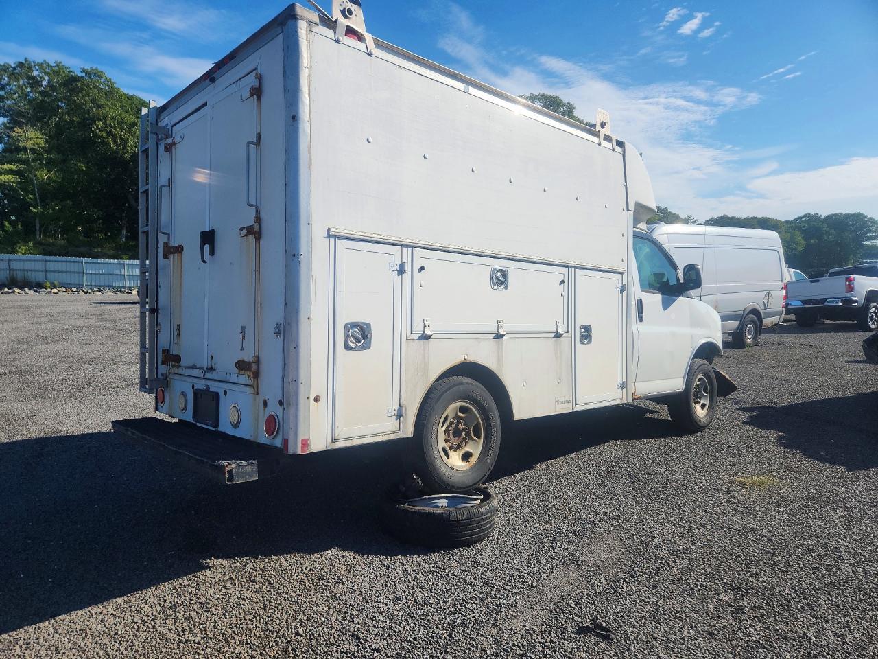2008 Chevrolet Express G3500 - Фото 3