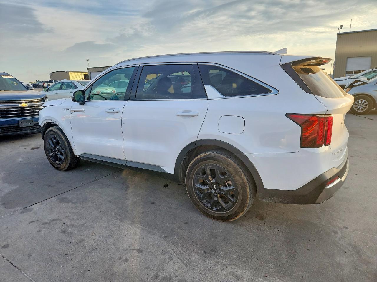 2024 Kia Sorento S - Фото 2