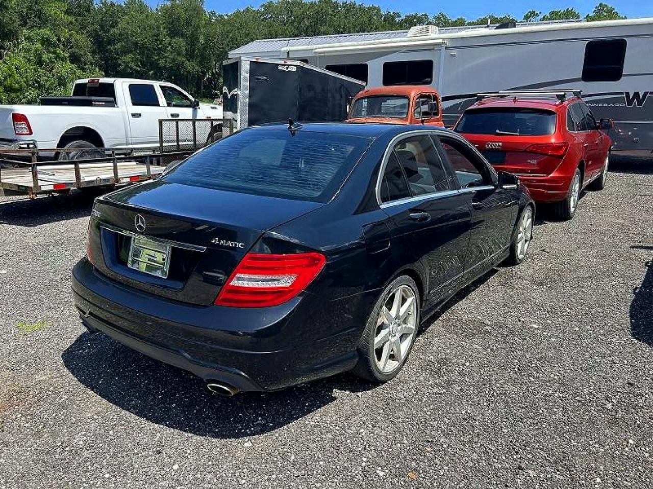 2013 Mercedes-Benz C 300 4Matic - Image 4
