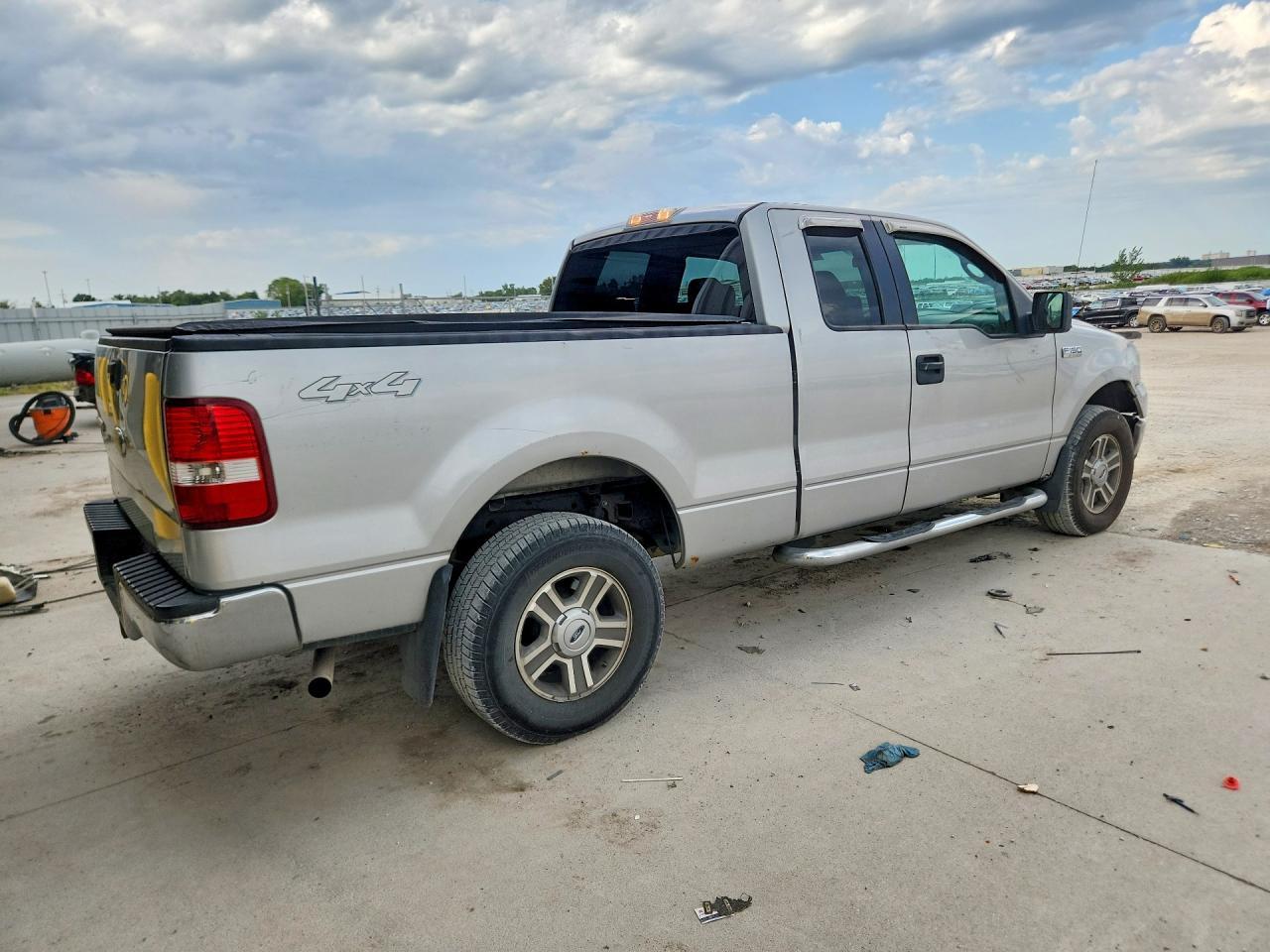 2006 Ford F150 - Image 3