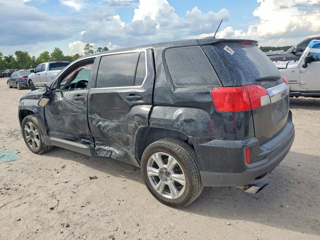 2017 GMC Terrain Sle - Image 2