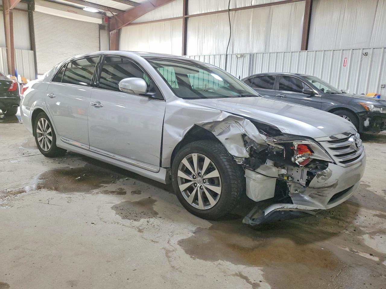 2012 Toyota Avalon Limited - Фото 4