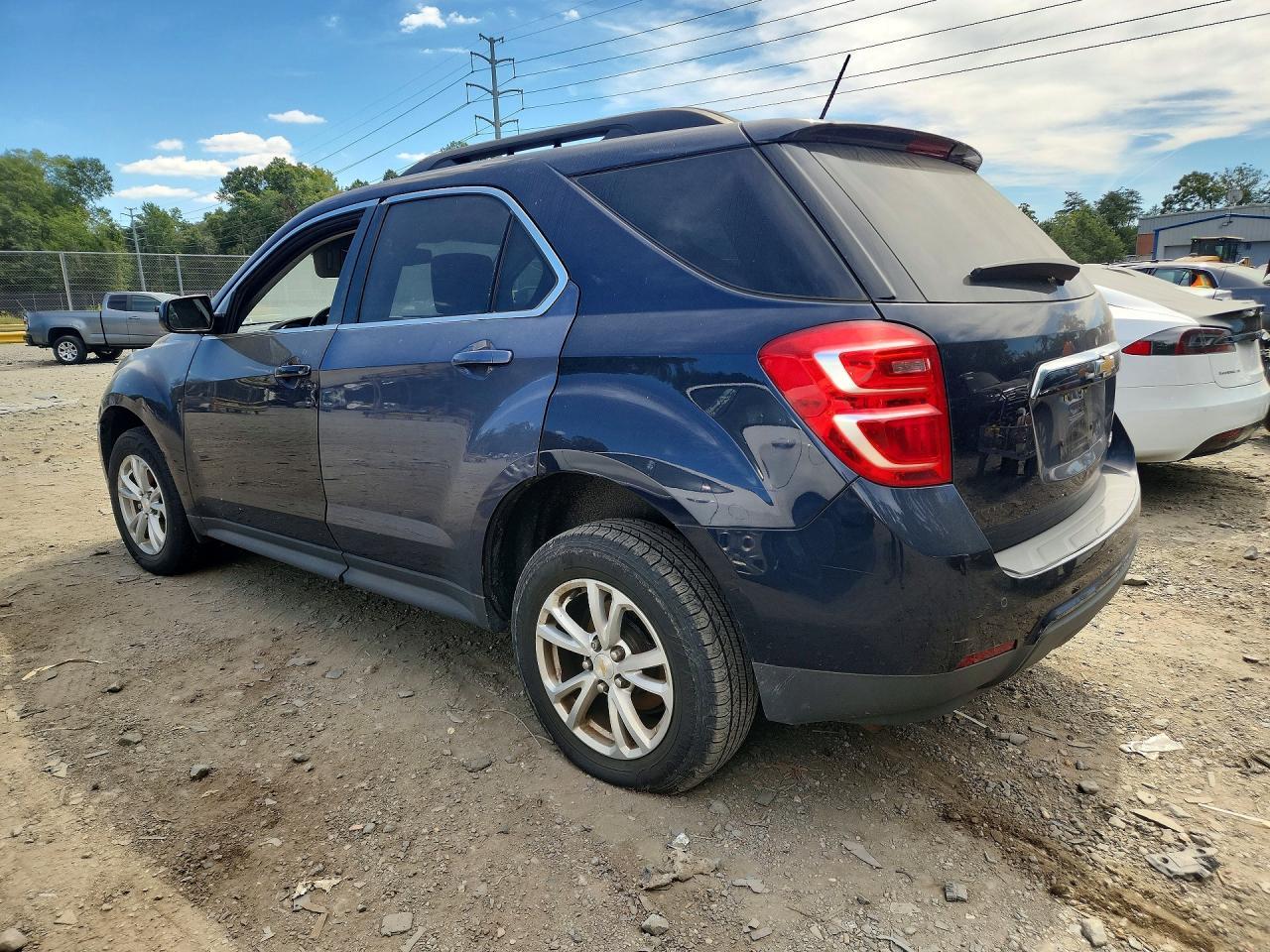 2016 Chevrolet Equinox Lt - Image 2