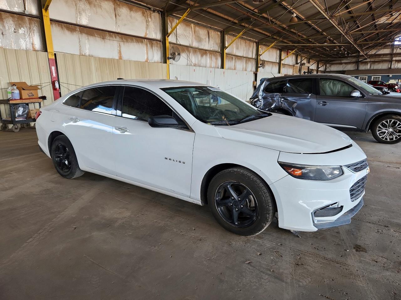 2018 Chevrolet Malibu Ls - Image 4