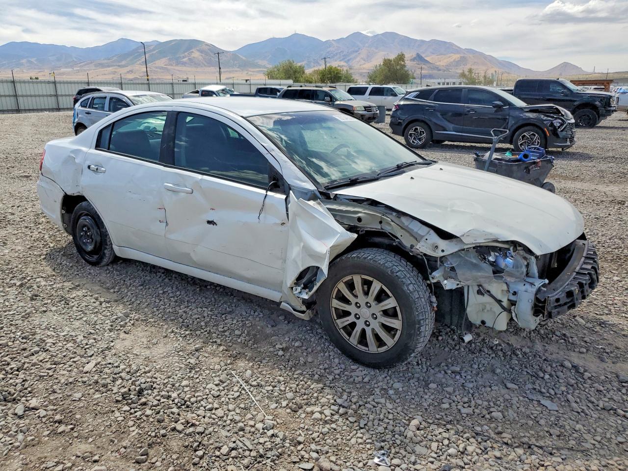2012 Mitsubishi Galant Fe - Image 4